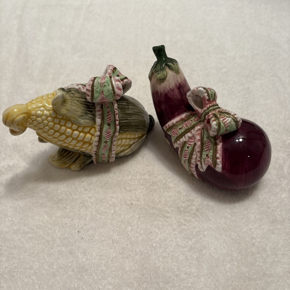 Vintage Corn on the Cob and Eggplant Salt and Pepper Shakers.